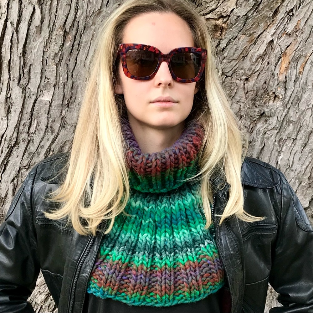 Handmade Turtleneck Infinity Style Caplet Shrug Shawl Scarf  (K57-16H) - Picture 2 of 9